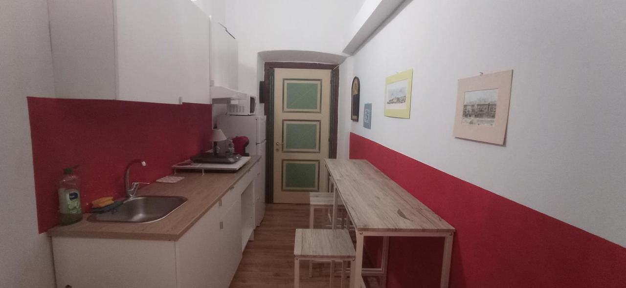קליארי Onlyrooms III - Piazza Jenne מראה חיצוני תמונה