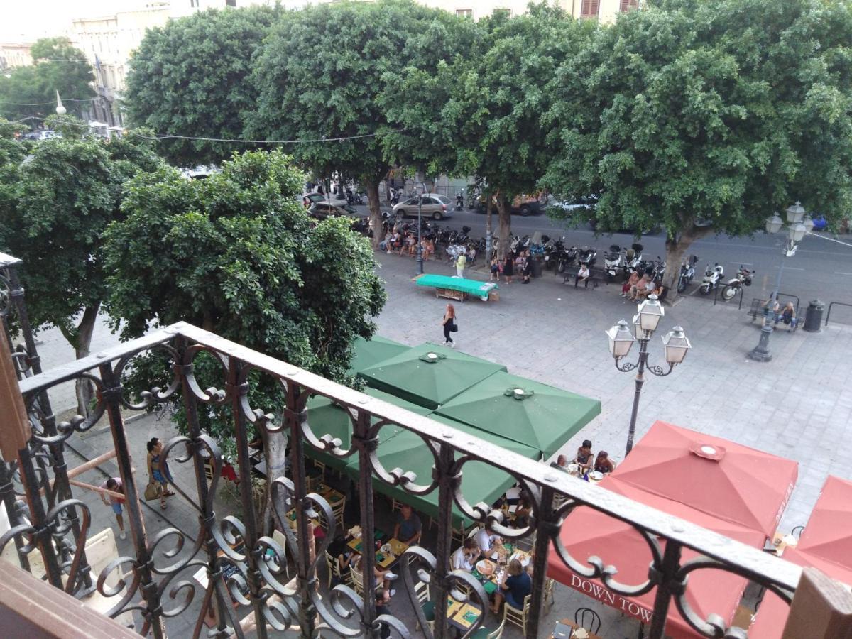 קליארי Onlyrooms III - Piazza Jenne מראה חיצוני תמונה